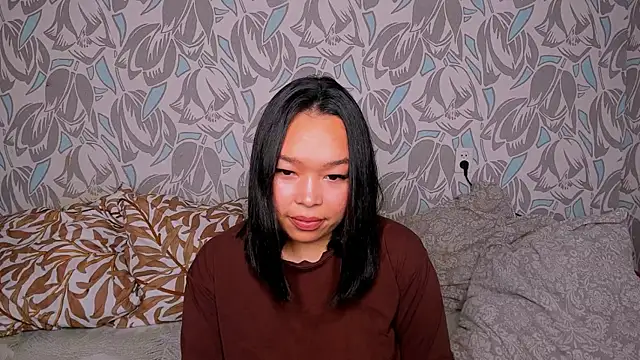 Zlata lee online show from July 14, 2026, 4:50 am