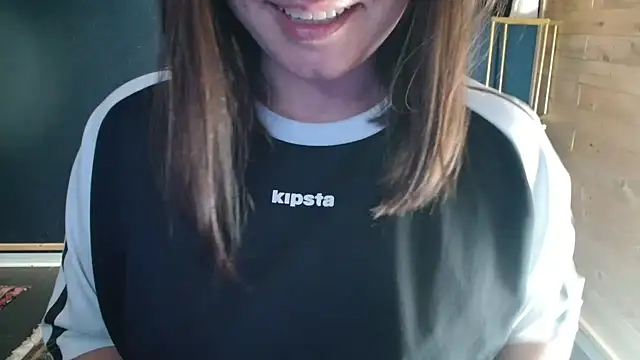 Snapshot of NicoleLove_ chatting on July 15, 2026, 3:52 pm NicoleLove online show from July 15, 2026, 3:52 pm