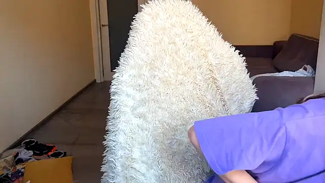 LueIvins online show from April 15, 2026, 7:14 am