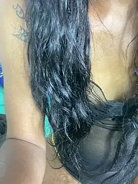 Debbaby online show from April 12, 2026, 1:42 am