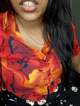 Tamilmoon006 online show from June 26, 2026, 5:52 pm