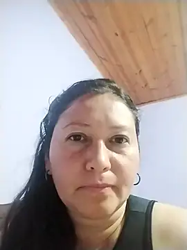 Snapshot of Dayis_2 chatting on April 12, 2026, 2:59 am Dayis 2 online show from April 12, 2026, 2:59 am