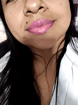 alisonnturbay online show from July 16, 2026, 3:25 am