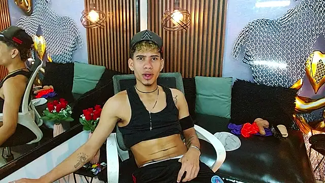Skinny cute Alyer online show from June 10, 2026, 2:24 am