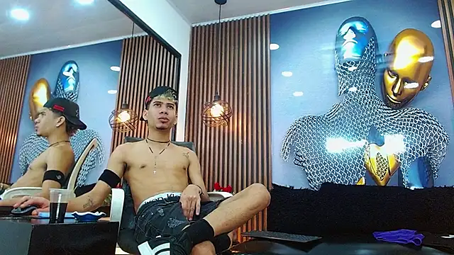 Skinny cute Alyer online show from June 12, 2026, 2:31 am
