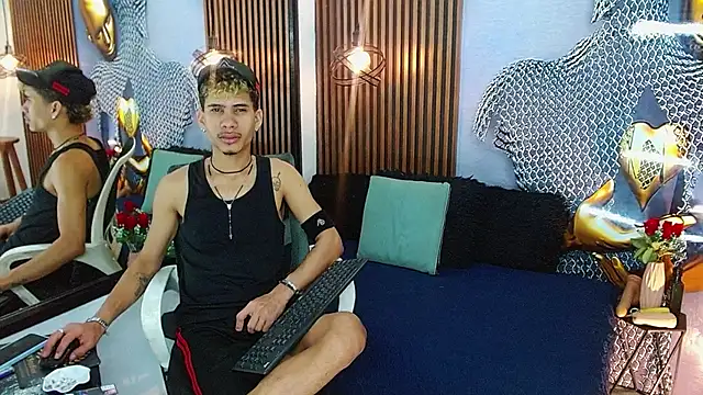 Skinny cute Alyer online show from May 30, 2026, 2:07 am