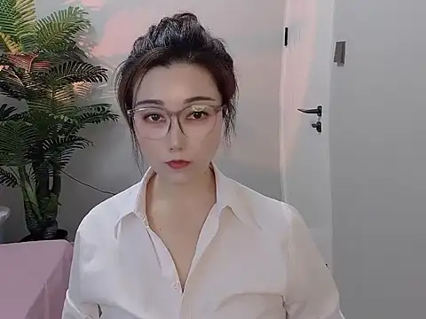 Snapshot of Yunxi- chatting on April 21, 2026, 2:25 am Yunxi- online show from April 21, 2026, 2:25 am