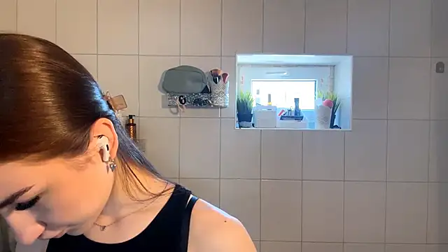 Showcntry online show from April 16, 2026, 5:52 am