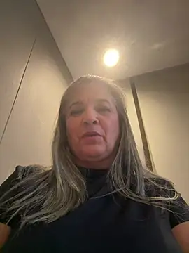 Misevie online show from May 26, 2026, 4:43 am