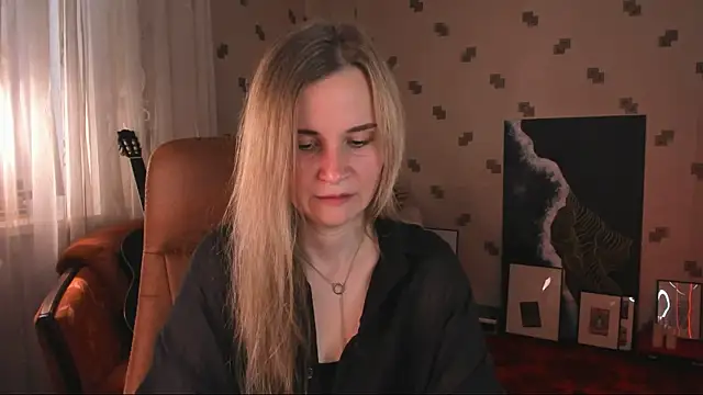 Snapshot of MiaSparkes chatting on June 23, 2026, 11:30 am MiaSparkes online show from June 23, 2026, 11:30 am