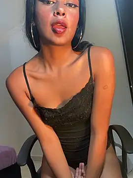 CHARLOTTE 0116 online show from April 22, 2026, 1:51 pm