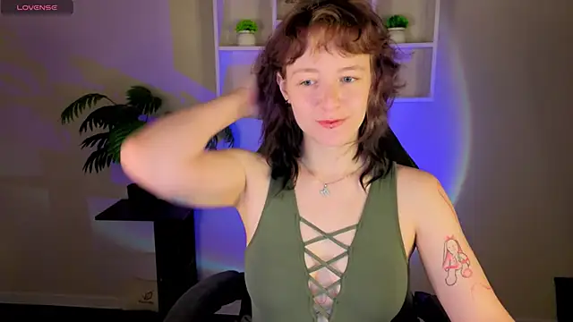 Ricki Bloom online show from May 9, 2026, 1:09 am