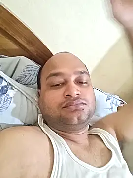 Snapshot of thenudemale chatting on June 7, 2026, 5:01 am thenudemale online show from June 7, 2026, 5:01 am