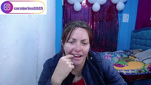 Snapshot of carolinhe26 chatting on April 17, 2026, 1:36 pm carolinhe26 online show from April 17, 2026, 1:36 pm