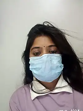 Snapshot of dearmona00 chatting on May 24, 2026, 7:47 pm dearmona00 online show from May 24, 2026, 7:47 pm