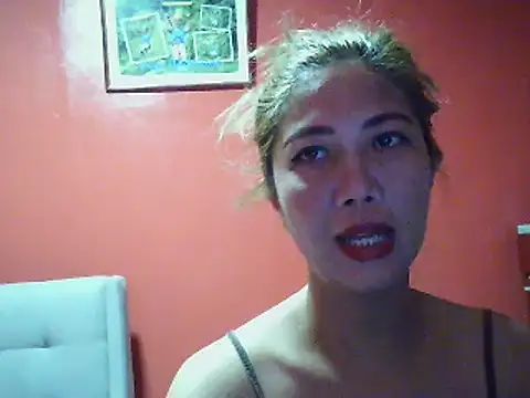 Cutie-Smile online show from May 12, 2026, 4:09 am
