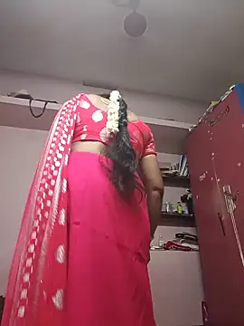 Snapshot of Tamilaunty35 chatting on May 16, 2026, 3:11 pm Tamilaunty35 online show from May 16, 2026, 3:11 pm