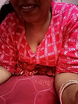 Snapshot of Tamilaunty35 chatting on May 3, 2026, 6:00 pm Tamilaunty35 online show from May 3, 2026, 6:00 pm