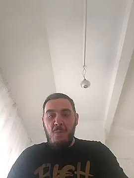 Snapshot of Maryo69v8 chatting on May 3, 2026, 10:20 am Maryo69v8 online show from May 3, 2026, 10:20 am