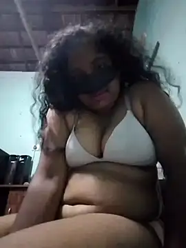 Snapshot of nisani_madusha chatting on April 21, 2026, 12:23 pm nisani madusha online show from April 21, 2026, 12:23 pm
