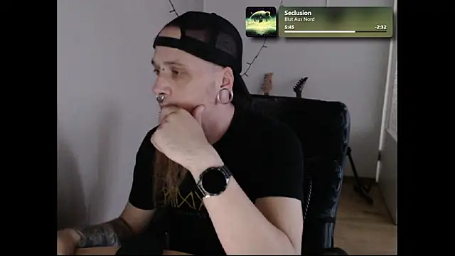 THatRandomMetalHead online show from June 18, 2026, 4:23 pm