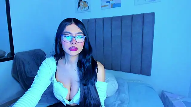 Snapshot of britanny_jones1 chatting on June 3, 2026, 12:06 pm britanny jones1 online show from June 3, 2026, 12:06 pm