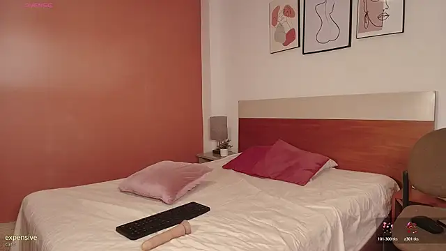 Snapshot of Emilyebony__ chatting on April 16, 2026, 3:18 am Emilyebony online show from April 16, 2026, 3:18 am