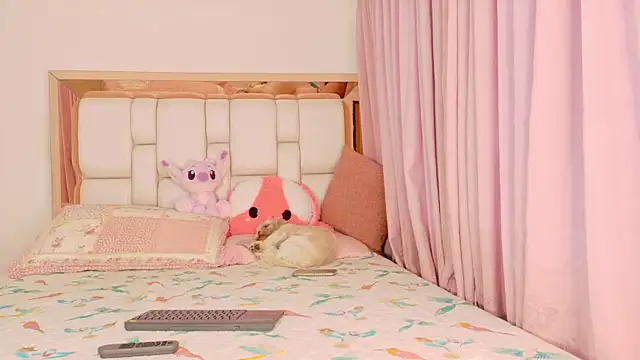AmbarRossi online show from July 13, 2026, 11:20 am