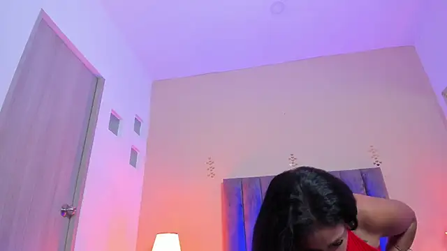 Snapshot of scarlet_pielcanela chatting on June 3, 2026, 7:51 pm scarlet pielcanela online show from June 3, 2026, 7:51 pm