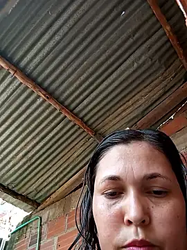 dirtysexibailarina35 online show from May 8, 2026, 7:39 pm