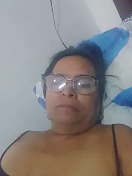 Snapshot of PienCanela chatting on June 15, 2026, 11:10 am PienCanela online show from June 15, 2026, 11:10 am