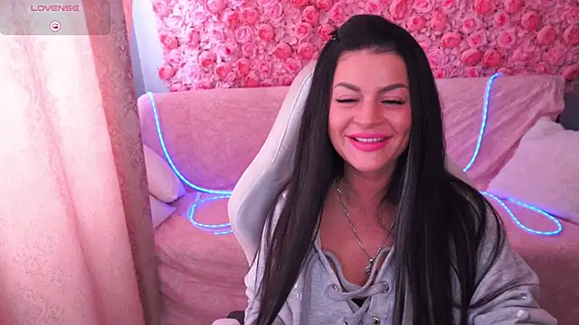 BlackFoxyyy online show from April 13, 2026, 1:48 pm