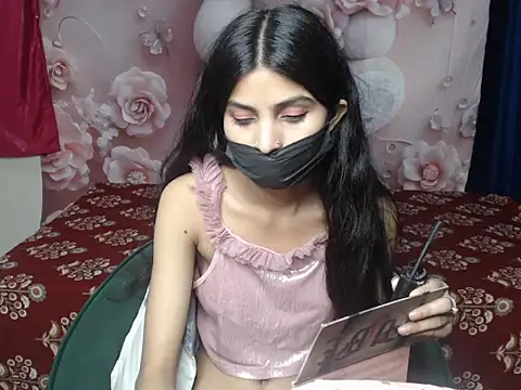 Snapshot of Ada-19 chatting on May 8, 2026, 5:11 am Ada-19 online show from May 8, 2026, 5:11 am