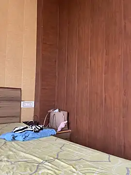 X aurora67 online show from April 13, 2026, 9:57 am