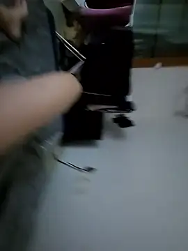 Snapshot of uju8251 chatting on April 16, 2026, 4:19 pm uju8251 online show from April 16, 2026, 4:19 pm