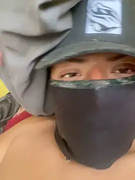 jakeblaze26 online show from April 14, 2026, 5:51 pm