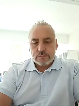 andrexl eather online show from April 13, 2026, 7:51 pm