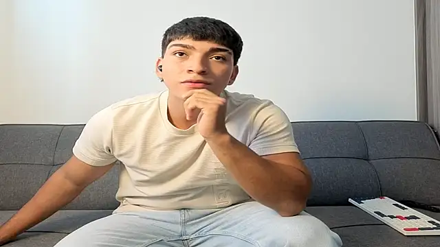 James silva1 online show from April 27, 2026, 2:04 pm