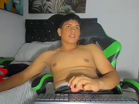 magnust miller  online show from April 17, 2026, 1:52 am