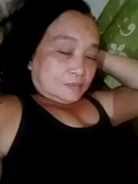 Snapshot of jeanyummytits chatting on July 6, 2026, 12:39 am jeanyummytits online show from July 6, 2026, 12:39 am