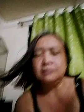Snapshot of jeanyummytits chatting on June 17, 2026, 12:59 pm jeanyummytits online show from June 17, 2026, 12:59 pm