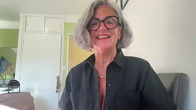 NaughtyMonicaUK online show from July 4, 2026, 6:42 am