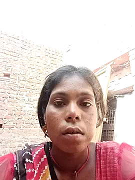 Snapshot of Jan_981 chatting on May 25, 2026, 3:28 am Jan 981 online show from May 25, 2026, 3:28 am