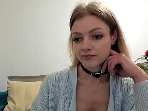 Snapshot of Severina7 chatting on May 27, 2026, 6:04 pm Severina7 online show from May 27, 2026, 6:04 pm