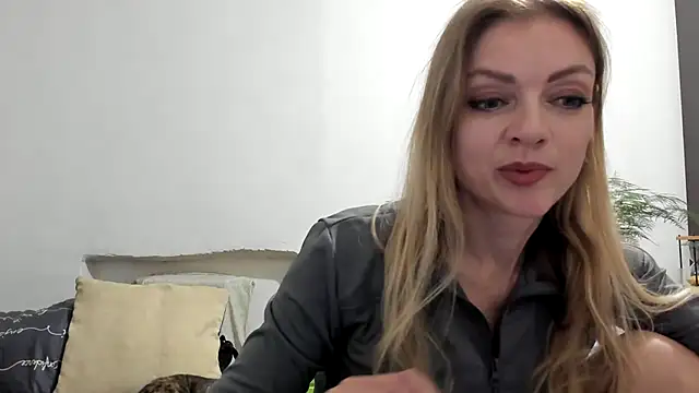 Snapshot of Severina7 chatting on June 30, 2026, 7:58 pm Severina7 online show from June 30, 2026, 7:58 pm