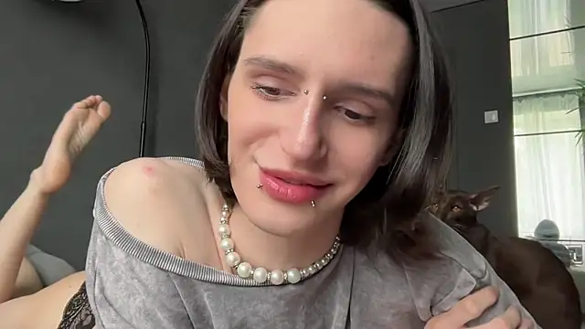 Snapshot of Niky_Long chatting on May 31, 2026, 1:06 pm Niky Long online show from May 31, 2026, 1:06 pm