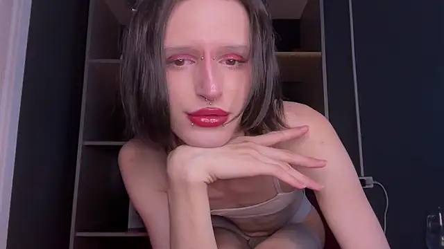 Snapshot of Niky_Long chatting on May 10, 2026, 5:44 am Niky Long online show from May 10, 2026, 5:44 am