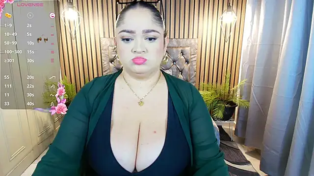 Snapshot of Lulu_Deniz chatting on April 15, 2026, 2:32 pm Lulu Deniz online show from April 15, 2026, 2:32 pm