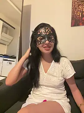 Meryy34 online show from July 13, 2026, 5:45 pm