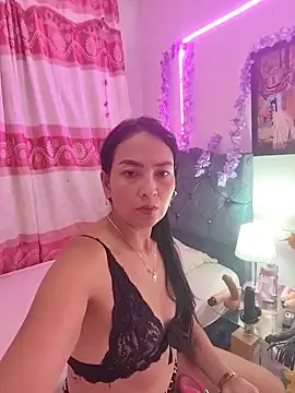LuluDream online show from June 11, 2026, 1:27 am